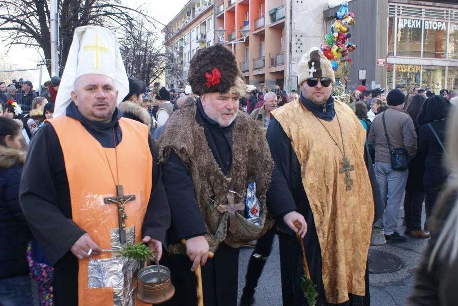 Кукерски фестивал "Сурва" в Перник