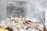 Разчистват останките след взрива в Бейрут