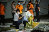 Разследват самолетната катастрофа в Индонезия