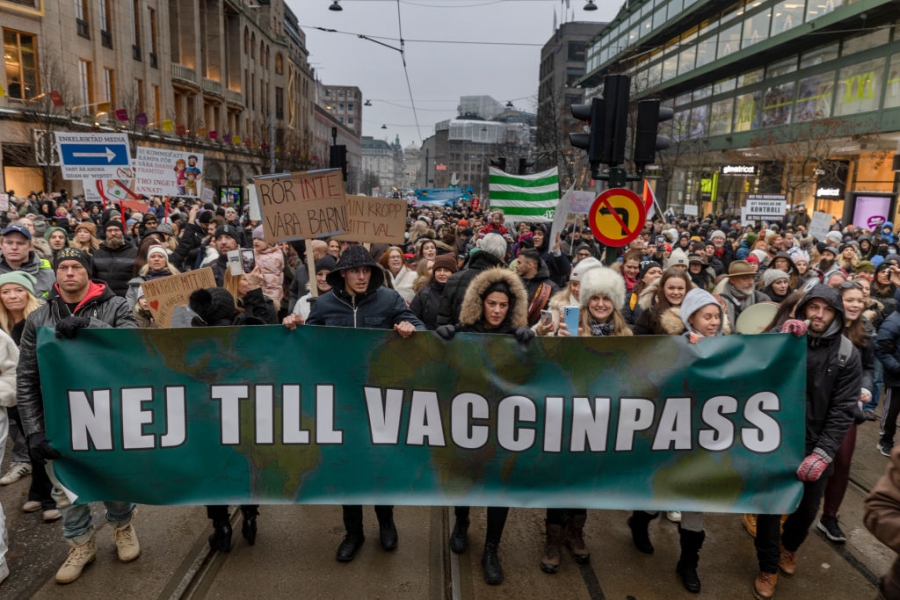 Протести срещу задължителните ваксини срещу COVID