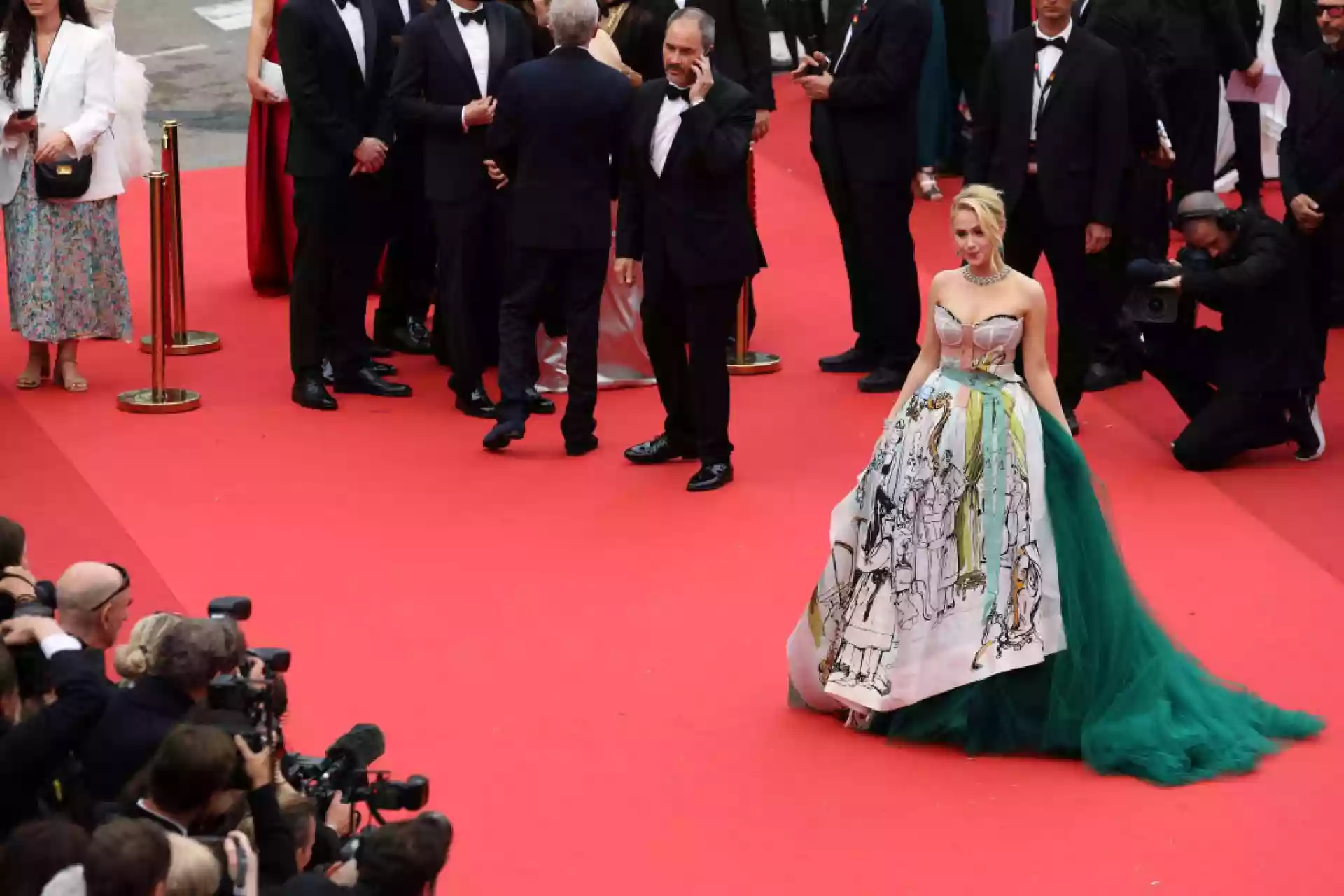 Мария Бакалова блесна в Кан