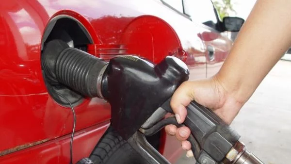 Посрещаме 2012 с нови цени на горивата