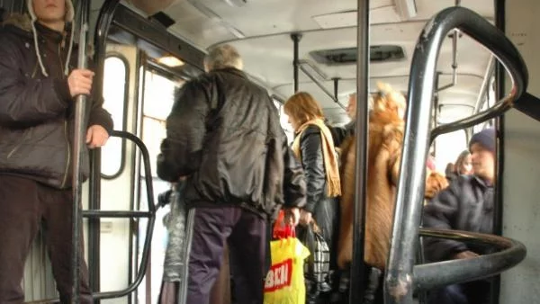 Кризата затри 400 000 работни места