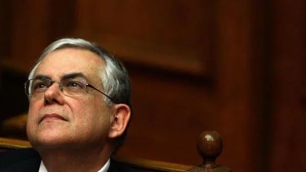 ЕК отсрочи следващия транш за Гърция