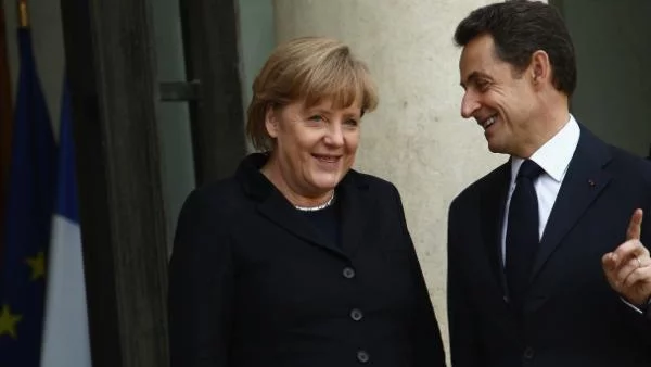 Меркел и Саркози търсят изход от кризата