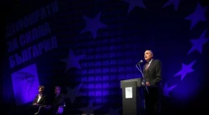 Костов: Поемаме грижата за спасяване на икономиката