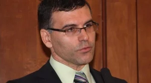 Дянков: Прехвърляме осигуряването върху чиновниците за повече прозрачност
