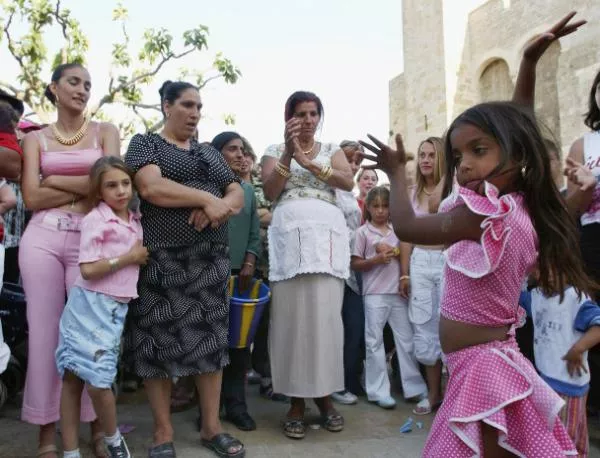 Ромите отбелязват Банго васил - своята Нова година