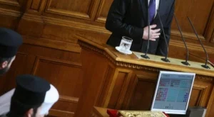 Плевнелиев има доверието на 45% от българите