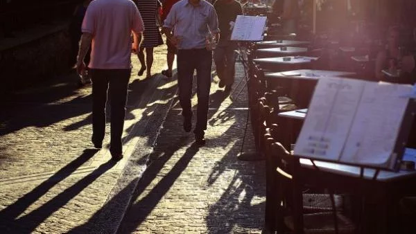 Гърците не си падат по данъците