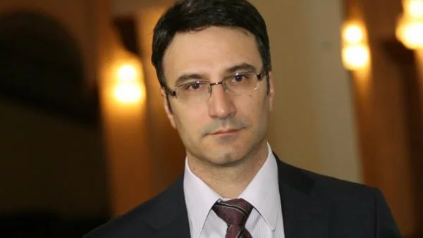 Трайков: Чужди ПР фирми стоят зад протеста срещу шистовия газ
