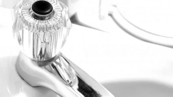 Десет ВиК дружества искат поскъпване на водата