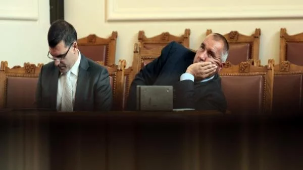 Влизаме в Пакта със самостоятелна данъчна политика