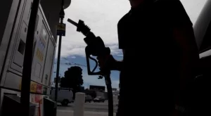 Гърция губи милиарди от нелегална търговия с горива