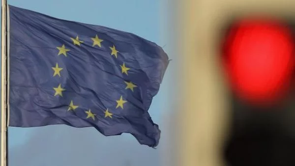 S&P: Еврозоната се връща към растеж през 2013