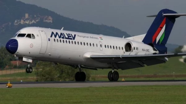 Малев спря полетите 