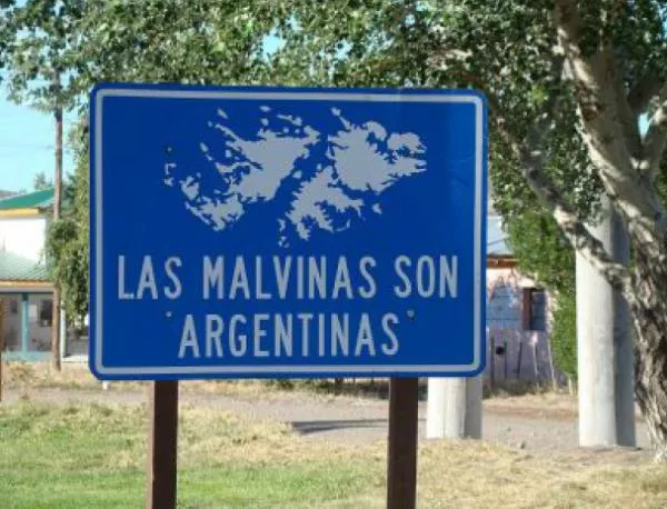 Уго Чавес и карибски държави подкрепиха Аржентина по фолкландския въпрос