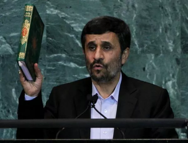 Ахмадинеджад: Подкрепяме Сирия