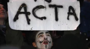 Евродепутатите ни ще гласуват против АСТА