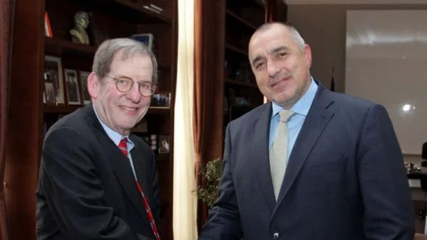 Пратеникът на САЩ у нас: Бонусите от шистовия газ са огромни