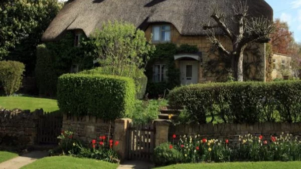 Проверят 200 гърци с луксозни имоти в Лондон