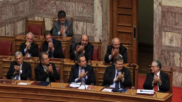 Берлин приветства волята на Атина за икономии