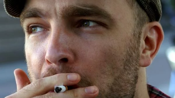 Джон Дали приветства забраната за пушене на закрито