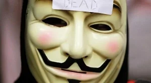 Анонимните заплашиха да спрат интернет в целия свят 