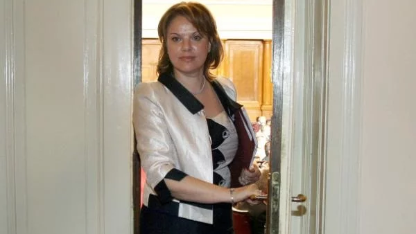 Шефката на Здравната каза подаде оставка