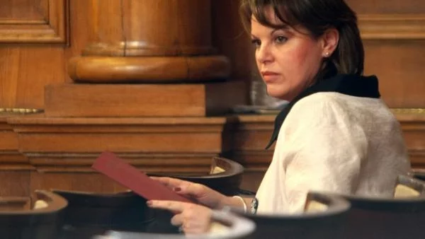 Нешева нищи бонусите в здравното министерство