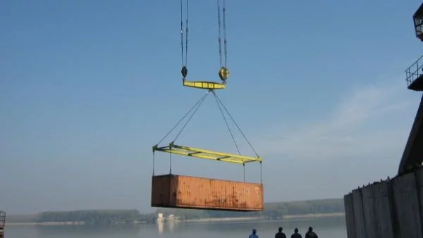 Рецесията удари водния транспорт