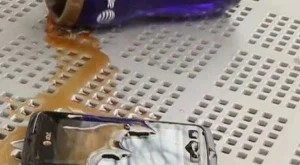 Пускат ултра здрав Рамбо-смартфон