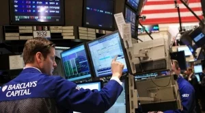 САЩ растат, Дау Джоунс достигна предкризисно ниво