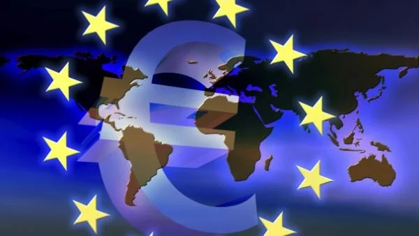 Еврозоната навлезе в слаба рецесия
