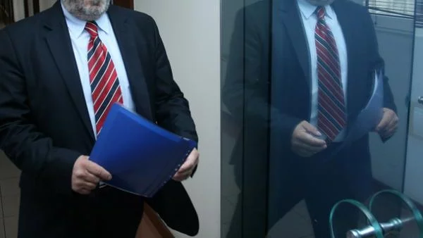 Семерджиев: Скъпият ток е заради цената за пренос