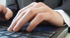 БИП: Търгът за софтуер за администрацията буди недоумение