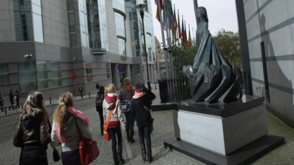 Инфлацията в еврозоната остава над прага от 2%