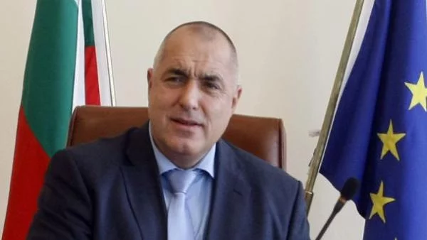 Премиер и министри тръгват на проверки в магазините