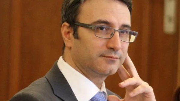 Трайков: Бих посъветвал Делян Добрев да пътува