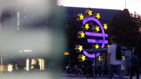 ЦИЕ все още не може да дръпне