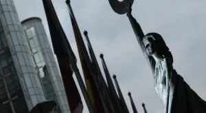 Еврото с ръст за трета поредна сесия