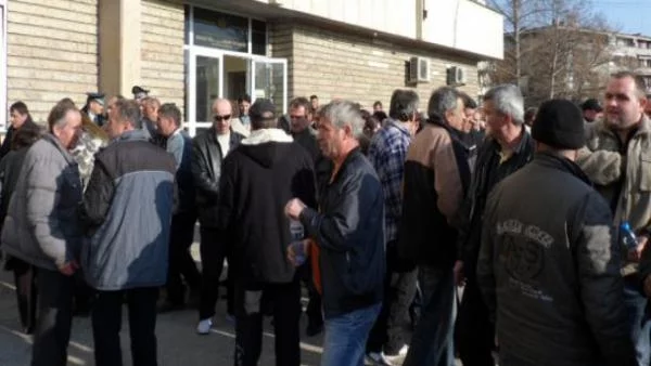 Металурзите в Кърджали обмислят масово напускане