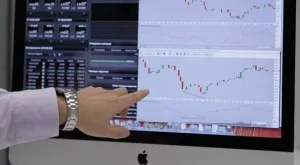 2012/03/27/0677307001380582817