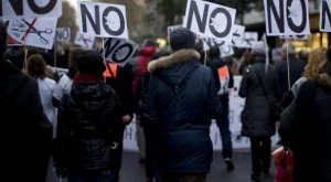 Испанците се вдигат срещу реформите