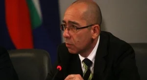 2012/04/01/0283229001380582553