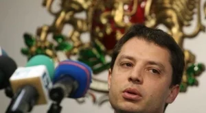 Добрев: Шистовият газ остава алтернатива за България