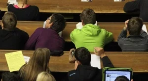 80% от гимназистите сами вземат решение къде да следват