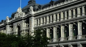 Испания изключва външна помощ