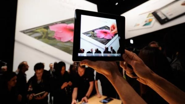 Apple прави умалена версия на iPad 