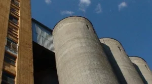 2012/04/12/0357733001380581972